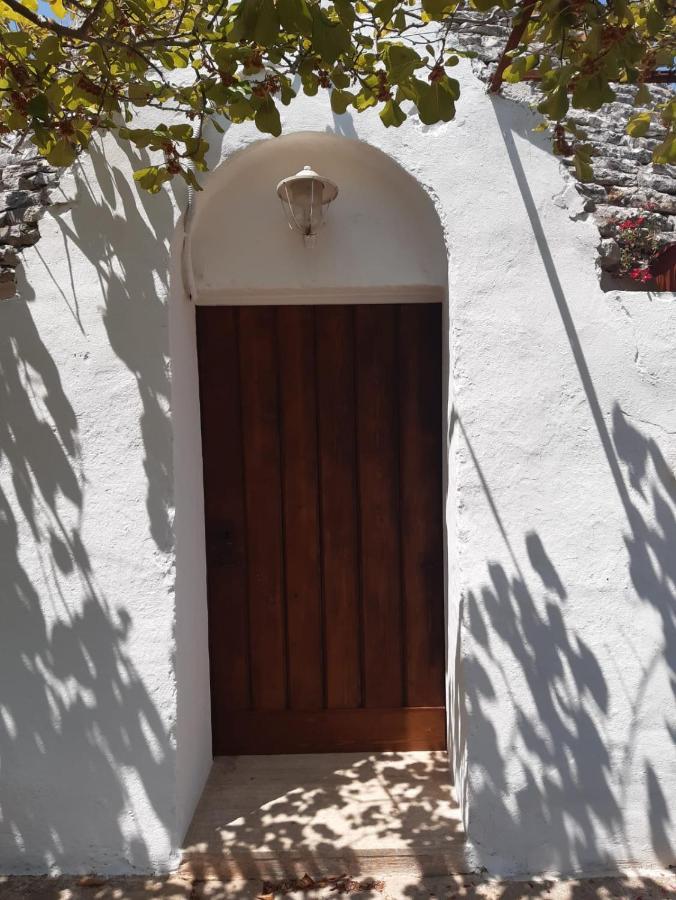 プティニャーノ Trulli Uliviヴィラ エクステリア 写真
